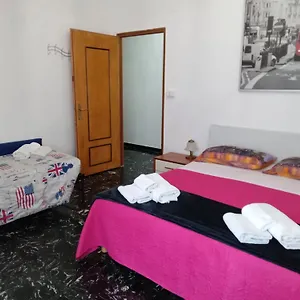 Homebetty , Vado Ligure Italia